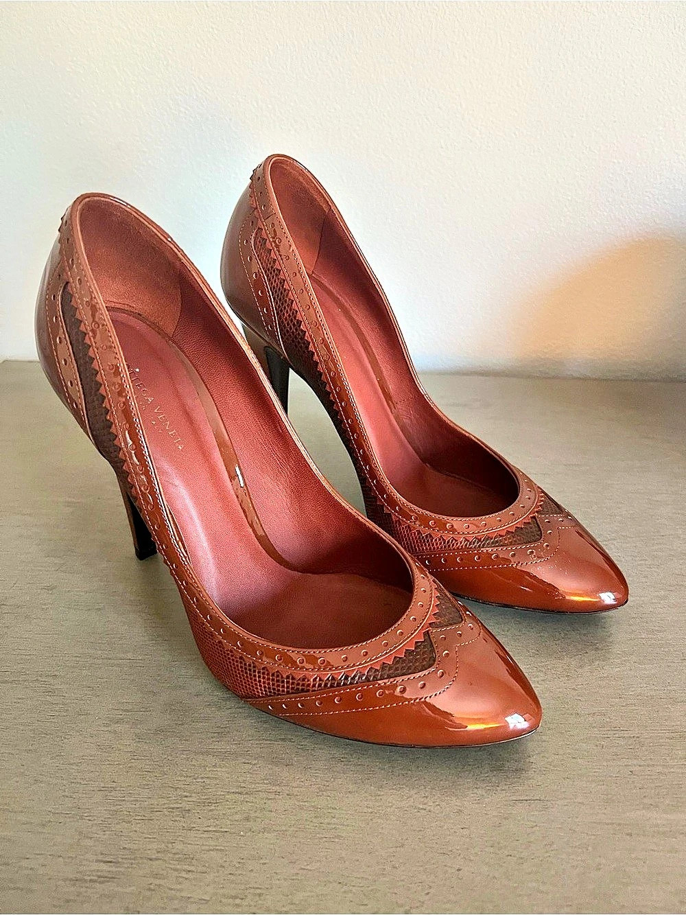 Bottega Veneta Pointed Toe Pumps in Brown US 8.5 (EU 39)